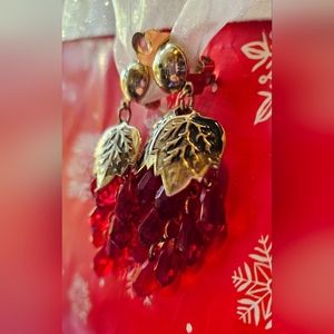☆Vintage☆ red and gold droplet clip on earrings
